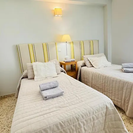 Centro Castillo San Luis エステポナ