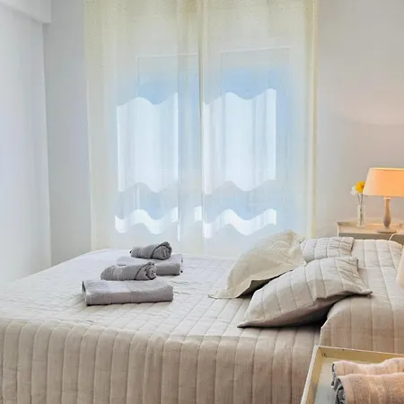 Centro Castillo San Luis エステポナ