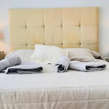 Centro Castillo San Luis * إِستيبونا