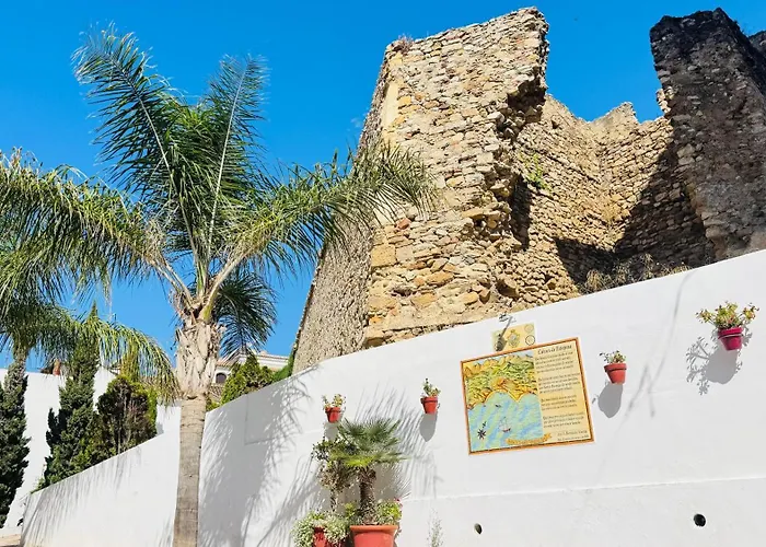 Centro Castillo San Luis Estepona