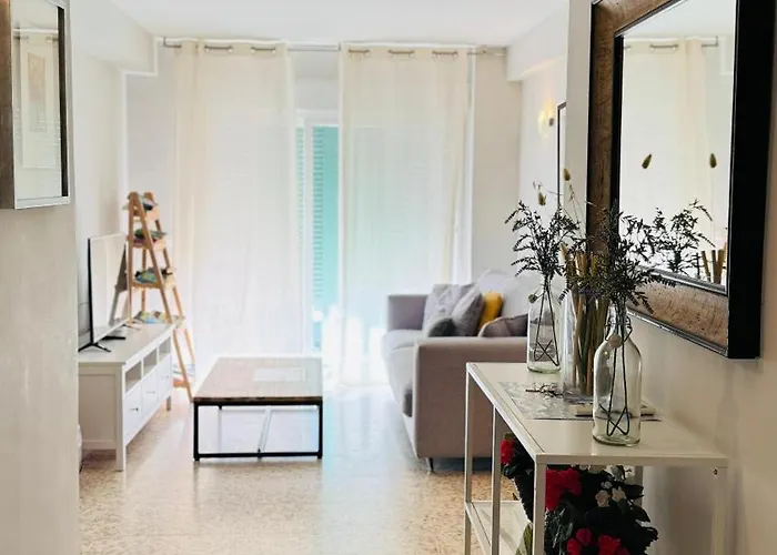 Centro Castillo San Luis Apartman Estepona