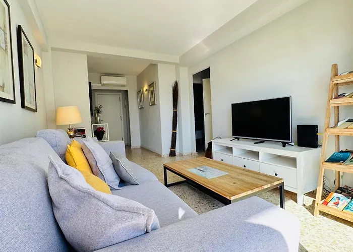 Centro Castillo San Luis * Estepona